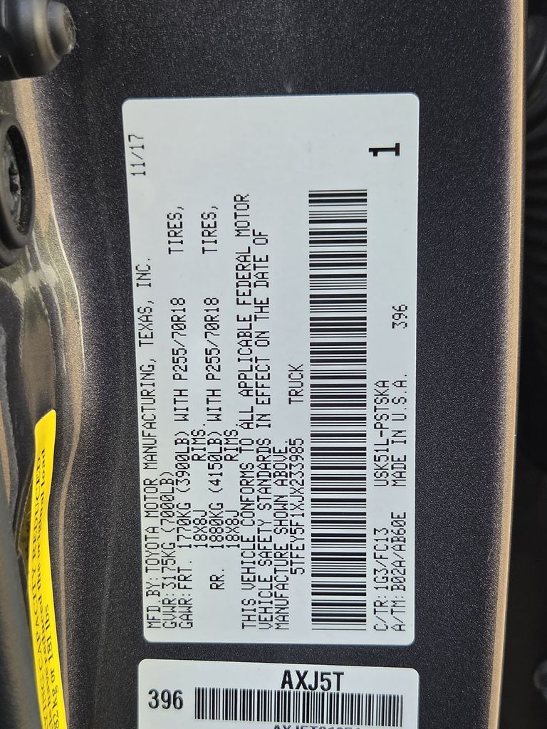 Used 2018 Magnetic Gray Metallic Toyota SR5 image 30