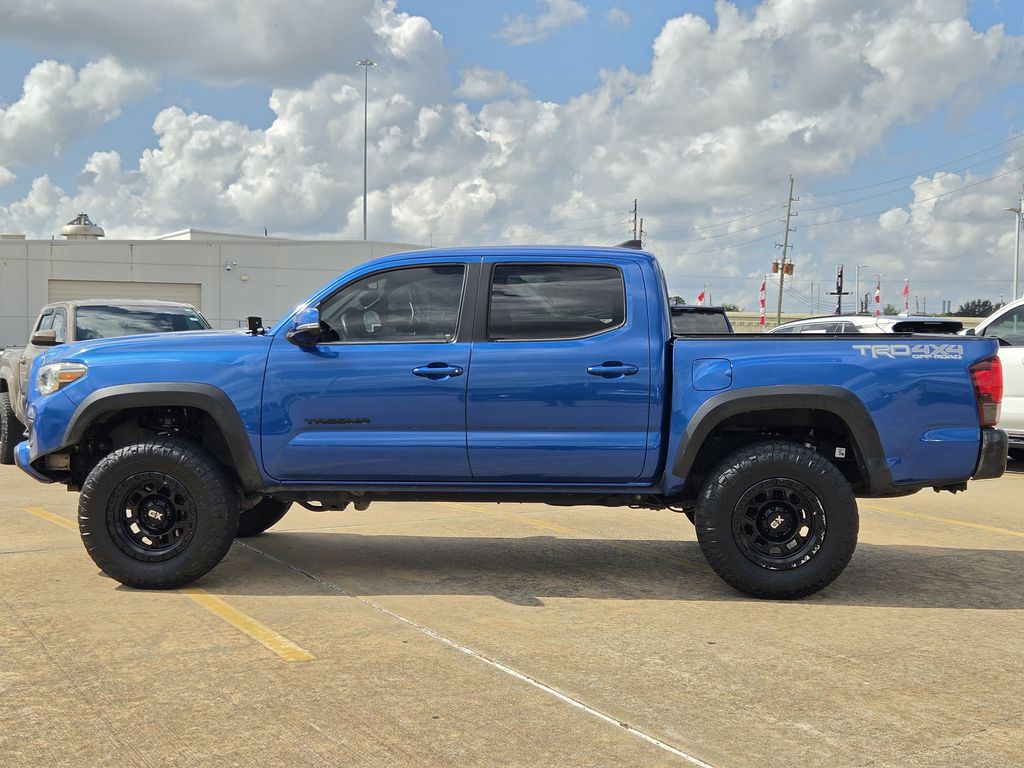 Used 2018 Blazing Blue Toyota TRD Off-Road image 6