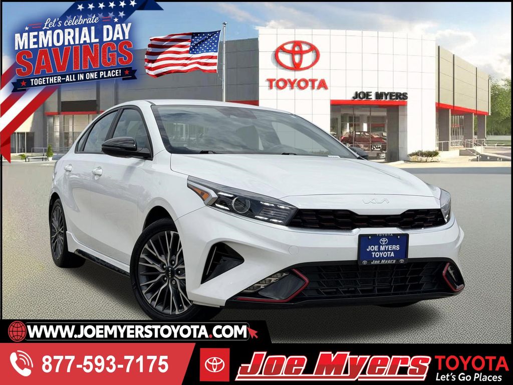 2023 Kia Forte GT-Line AT's photo