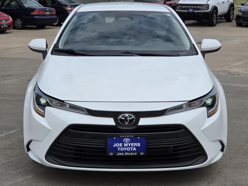 Used 2026 Ice Toyota LE image 3