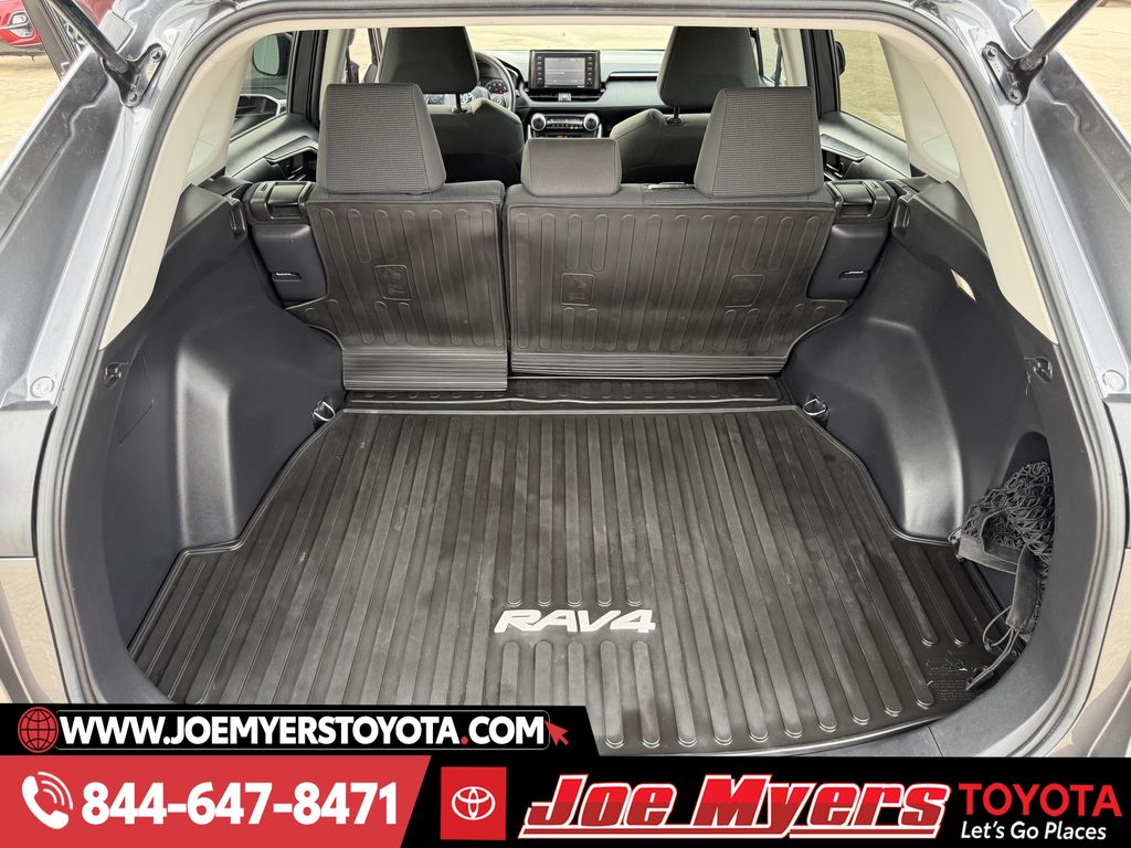 Used 2022 Magnetic Gray Metallic Toyota LE image 28
