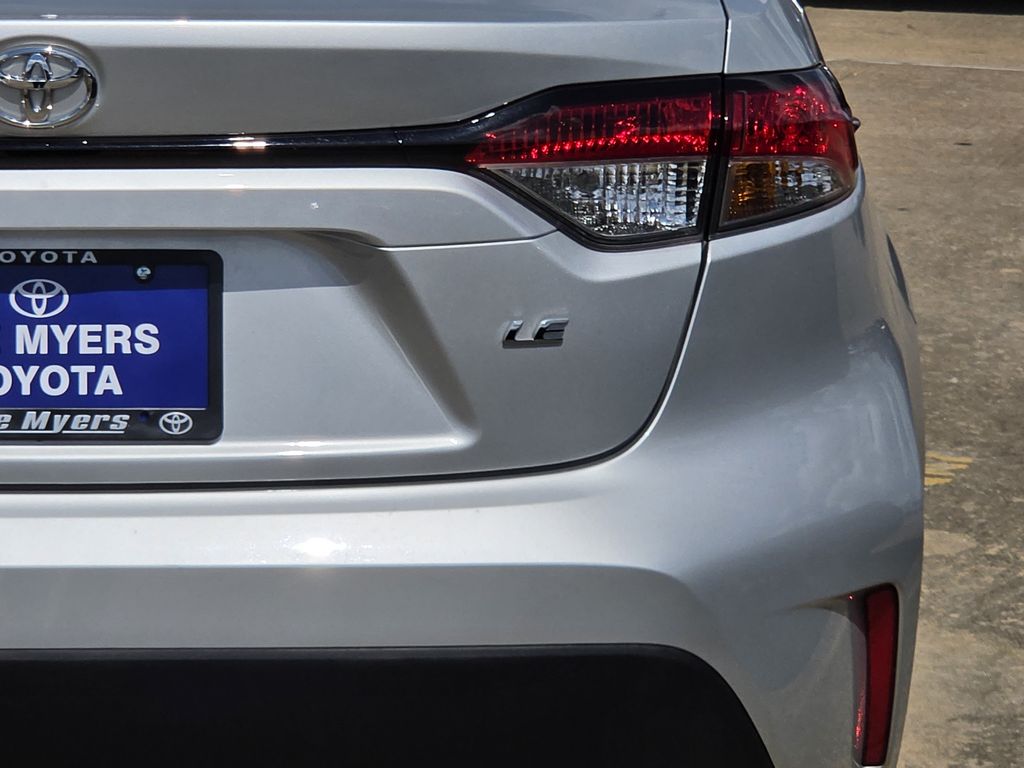 Used 2026 Classic Silver Metallic Toyota LE image 9