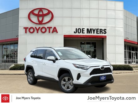 2025 Toyota RAV4 XLE SUV