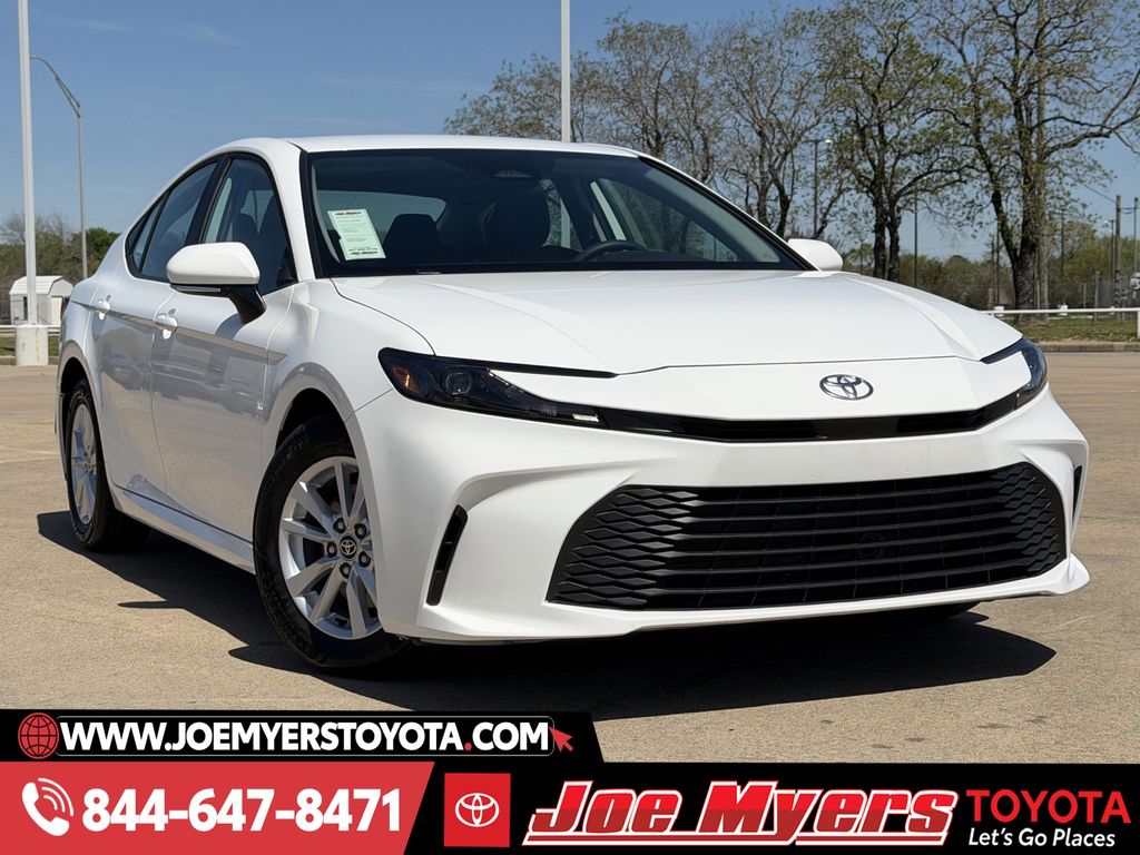 Used 2025 Ice Cap Toyota LE image 2