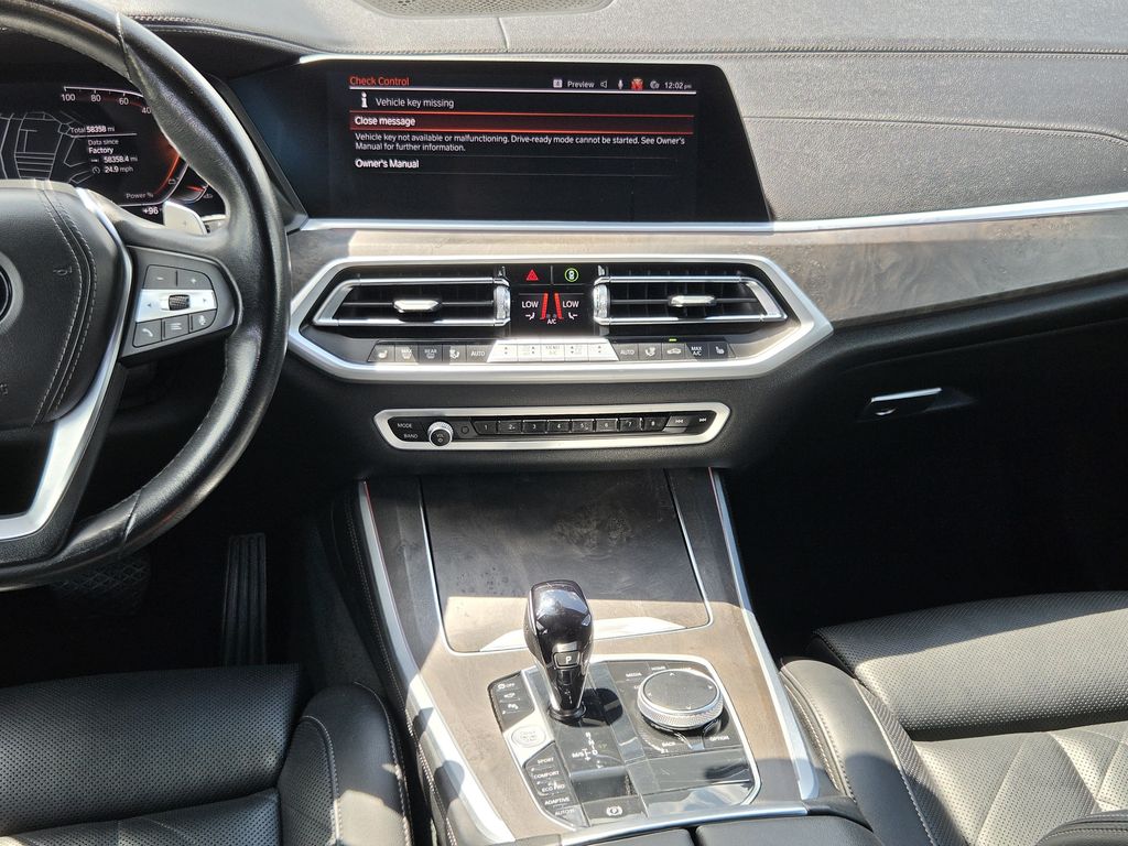 Used 2023 Black Sapphire Metallic BMW sDrive40i image 16