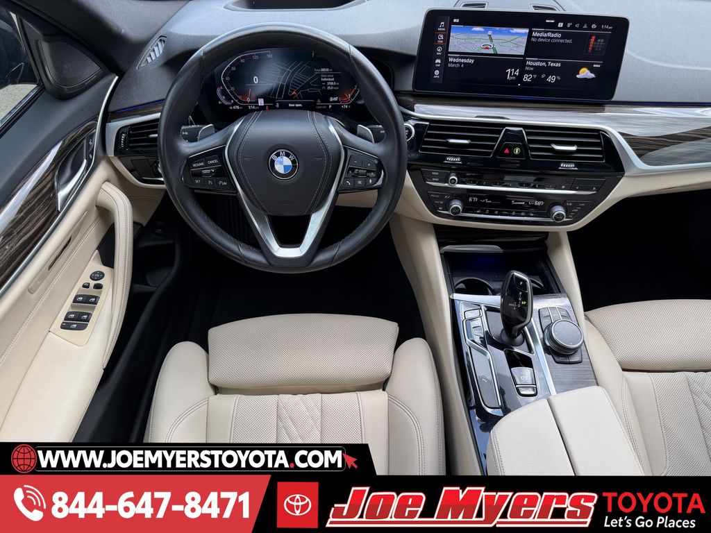 Used 2023 Black Sapphire Metallic BMW 530i image 13