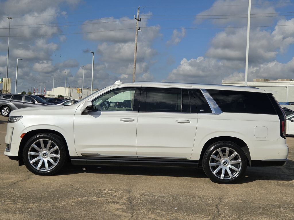 Used 2022 Crystal White Tricoat Cadillac Premium Luxury Platinum image 6