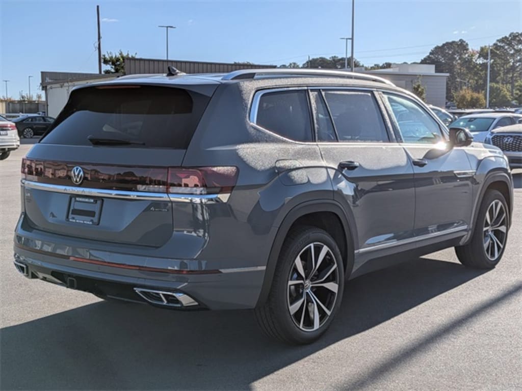 New 2026 Volkswagen Atlas 2.0T SEL Premium R-Line SUV