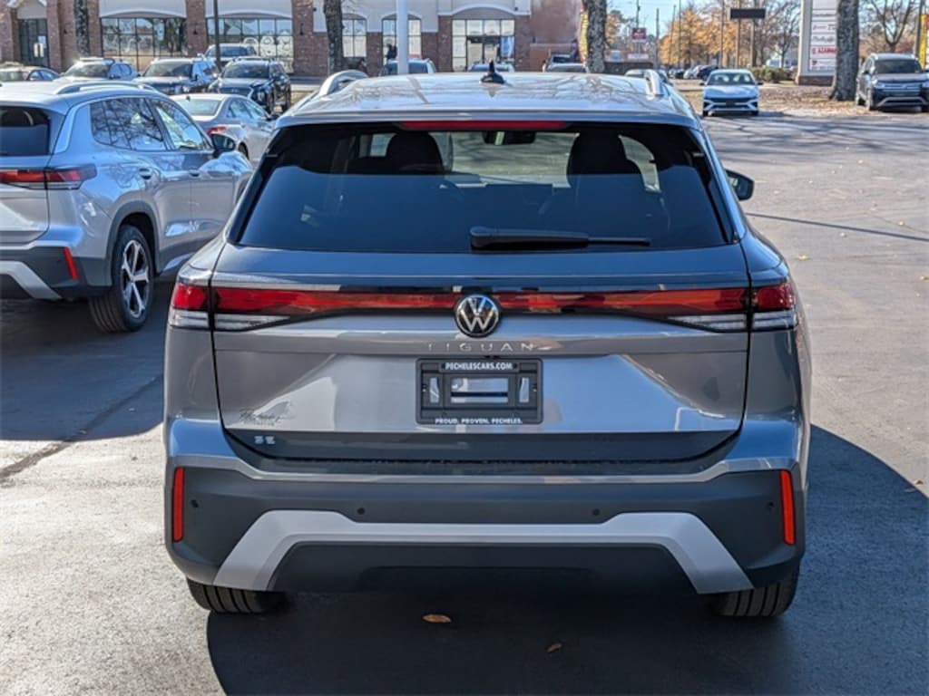 New 2026 Volkswagen Tiguan 2.0T SE SUV