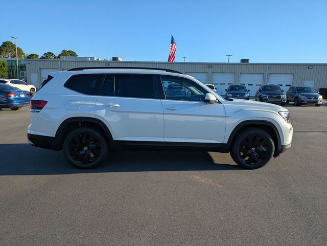 2026 Volkswagen Atlas SE w/Tech - Photo 2