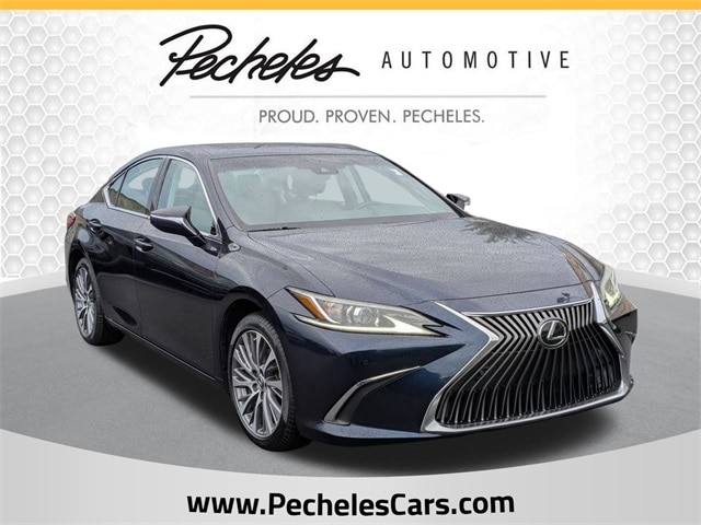 2019 Lexus ES 350's photo