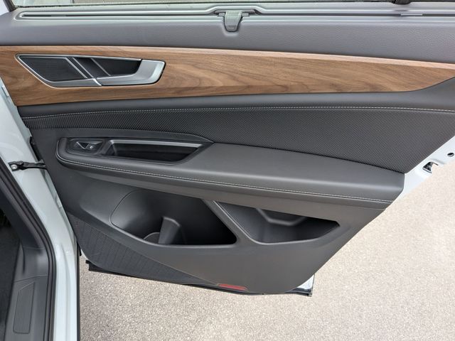 2026 Volkswagen Atlas SE w/Tech - Photo 35
