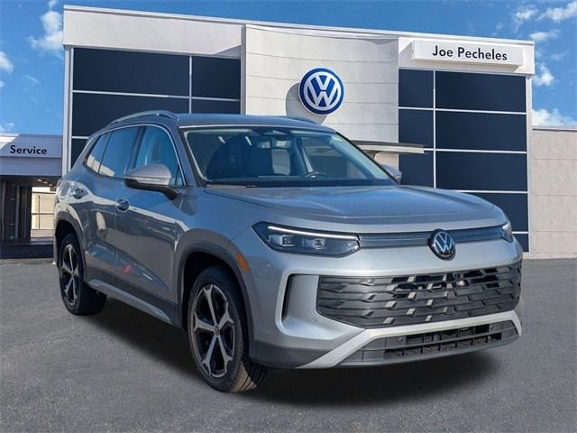 2025 Volkswagen Tiguan 2.0T SE