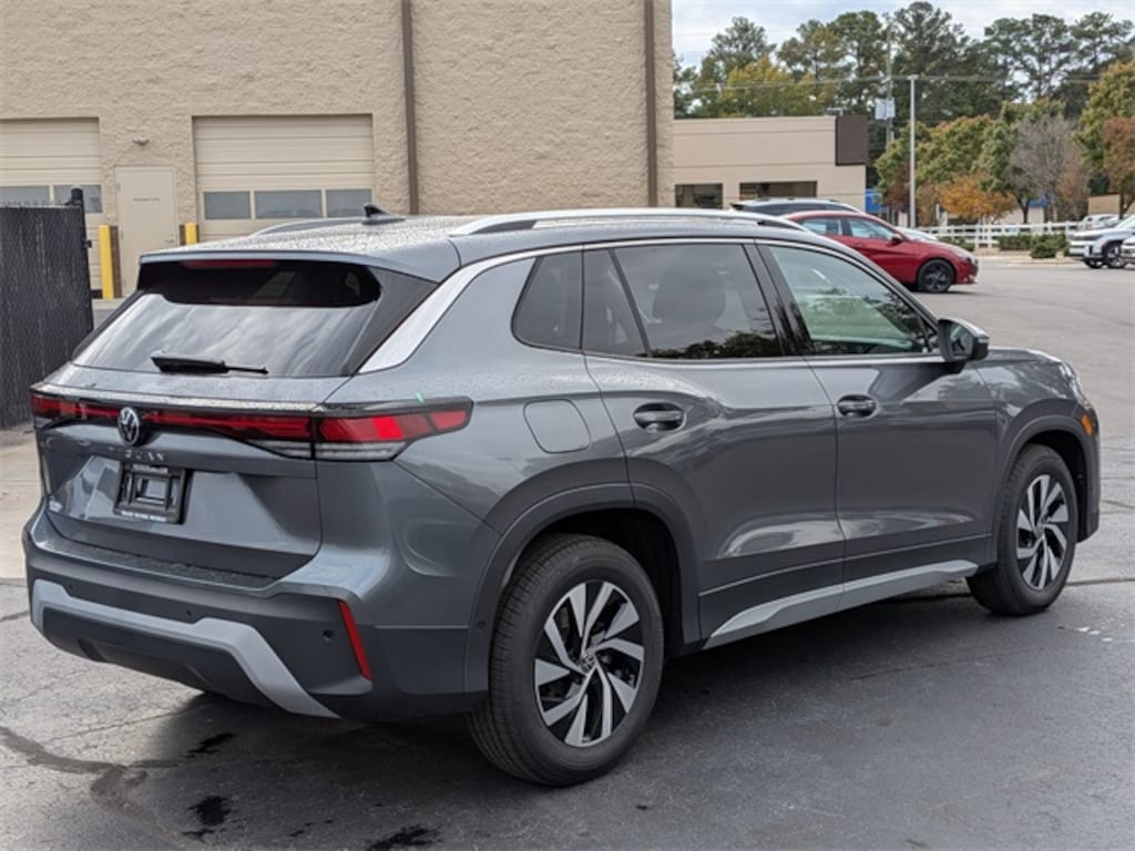 New 2026 Volkswagen Tiguan 2.0T S SUV