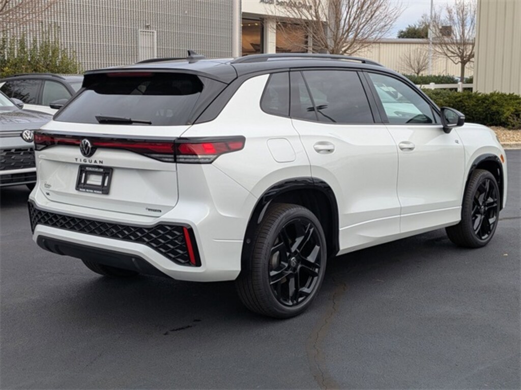 New 2026 Volkswagen Tiguan 2.0T SE R-Line Black SUV