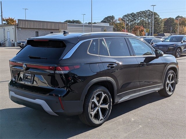 2026 Volkswagen Tiguan SE photo 3