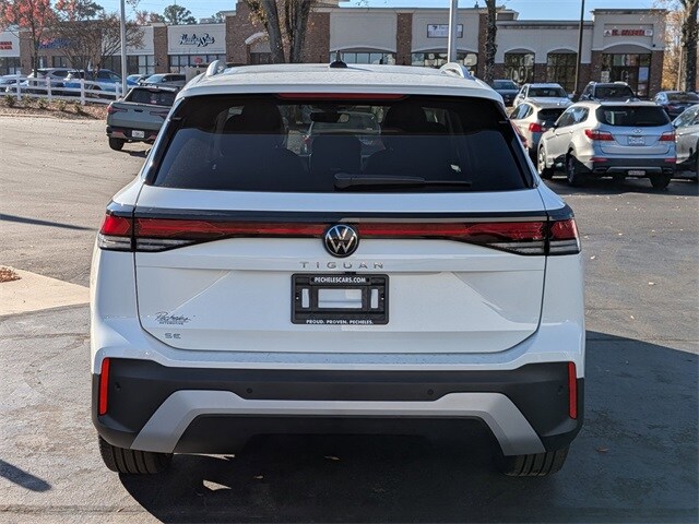 2026 Volkswagen Tiguan SE photo 4