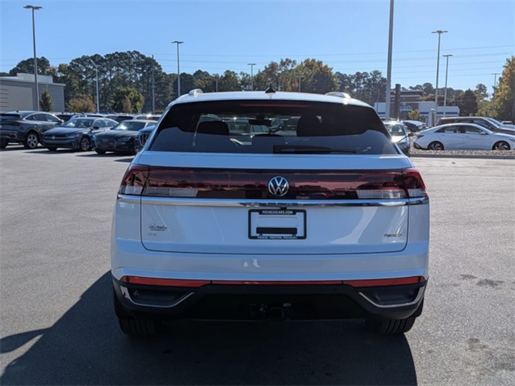 New 2026 Volkswagen Atlas Cross Sport 2.0T SE w/Technology SUV