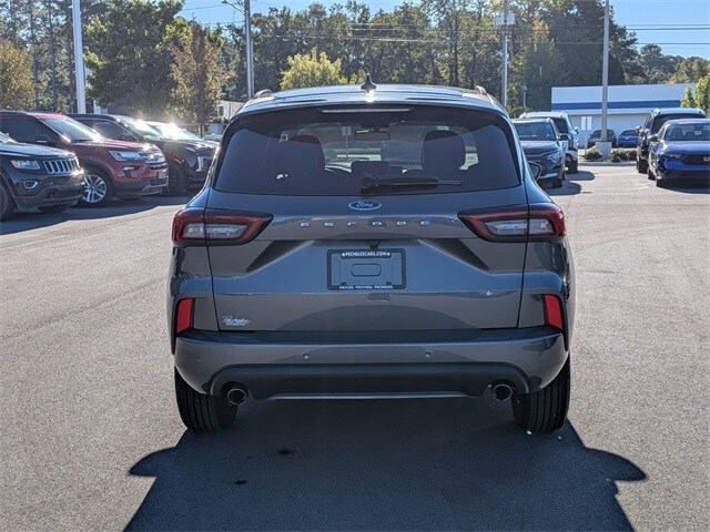 2024 Ford Escape ST-Line photo 3