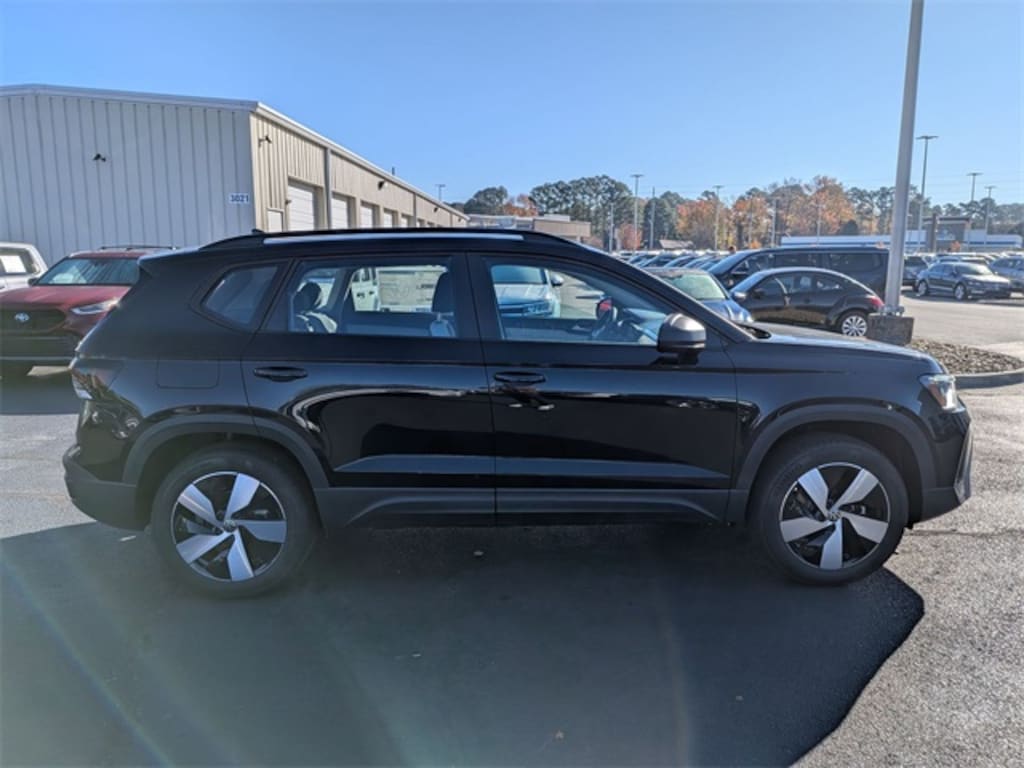 New 2026 Volkswagen Taos 1.5T S SUV