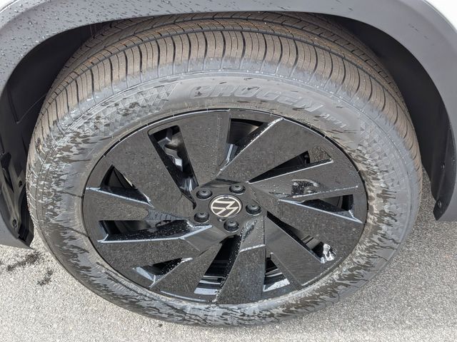 2026 Volkswagen Atlas SE w/Tech - Photo 9