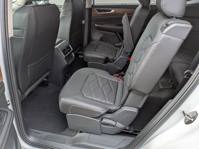 2026 Volkswagen Atlas SE w/Tech - Photo 28