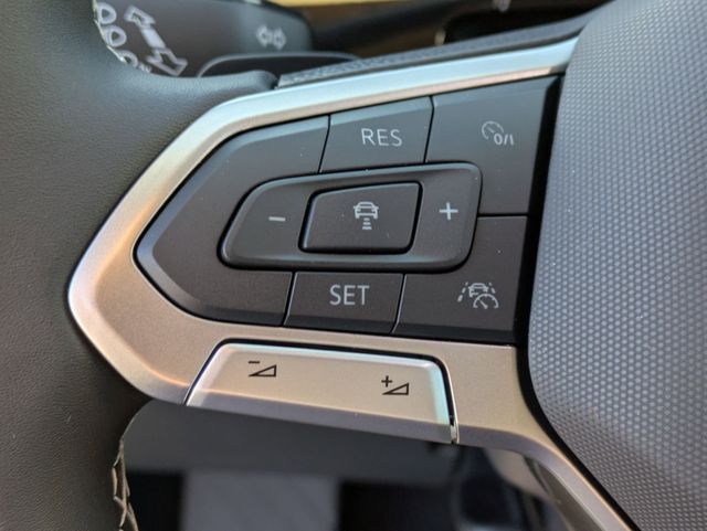2026 Volkswagen Atlas SE w/Tech - Photo 15