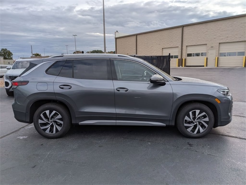 New 2026 Volkswagen Tiguan 2.0T S SUV