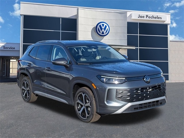 2026 Volkswagen Tiguan SE's photo