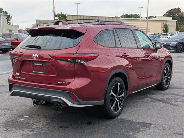 2022 Toyota Highlander XSE photo 3