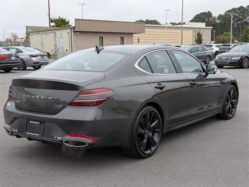 Used 2022 Genesis G70 3.3T Sedan