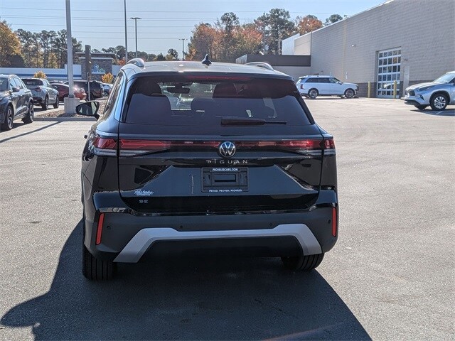 2026 Volkswagen Tiguan SE photo 4