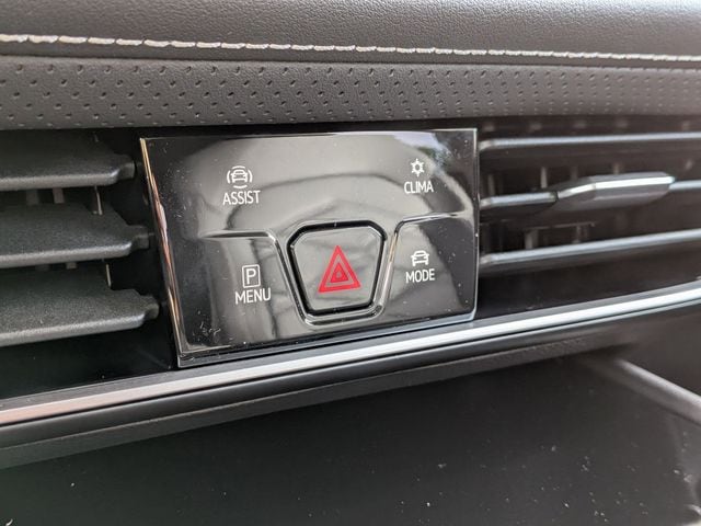 2026 Volkswagen Atlas SE w/Tech - Photo 23