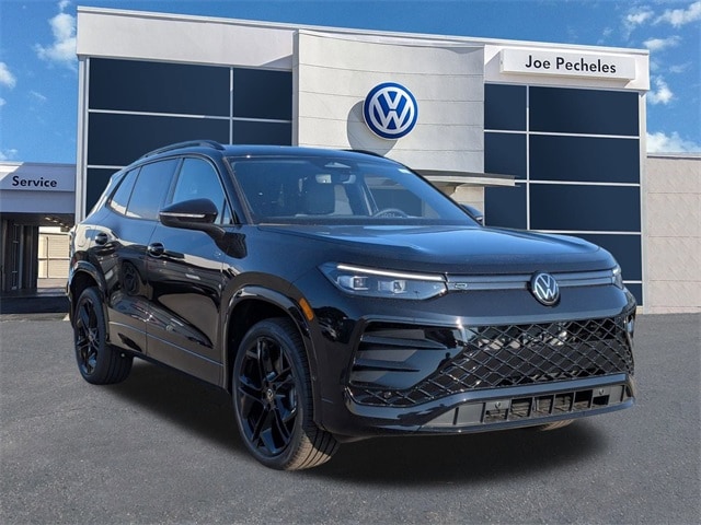 2025 Volkswagen Tiguan 2.0T SE R-Line Black