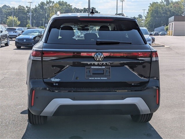 2025 Volkswagen Tiguan SE photo 4