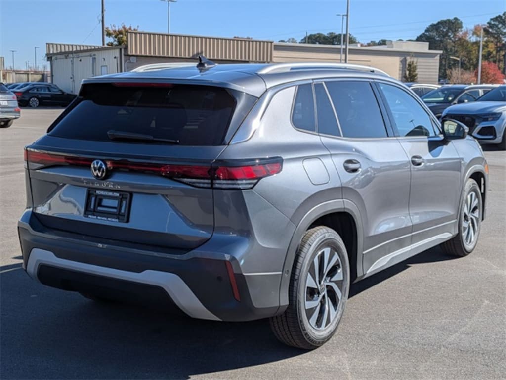 New 2026 Volkswagen Tiguan 2.0T S SUV