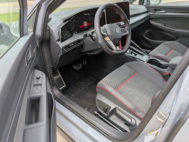 2026 Volkswagen Golf GTI SE - Photo 12