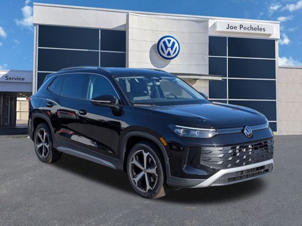 New 2026 Volkswagen Tiguan 2.0T SE SUV