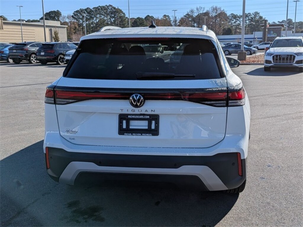 New 2026 Volkswagen Tiguan 2.0T SE SUV