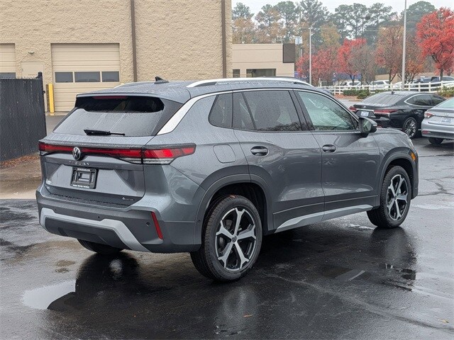 2026 Volkswagen Tiguan SE photo 3