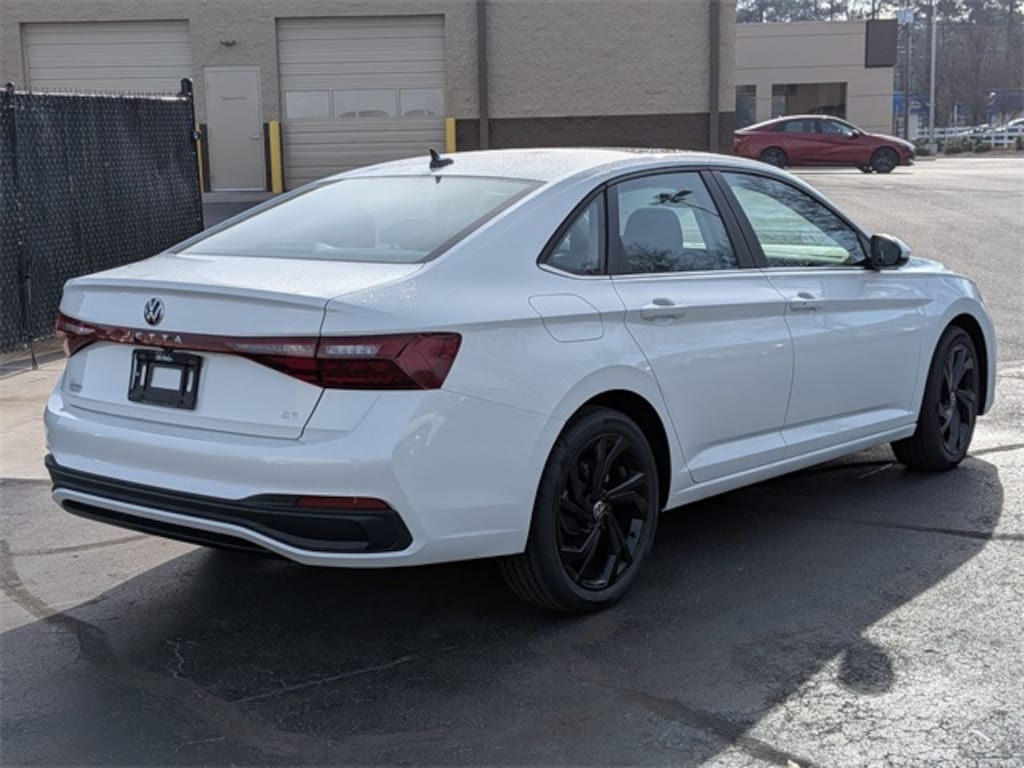 New 2026 Volkswagen Jetta 1.5T SE Sedan