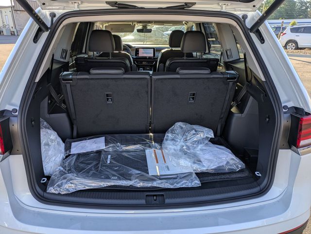 2026 Volkswagen Atlas SE w/Tech - Photo 29