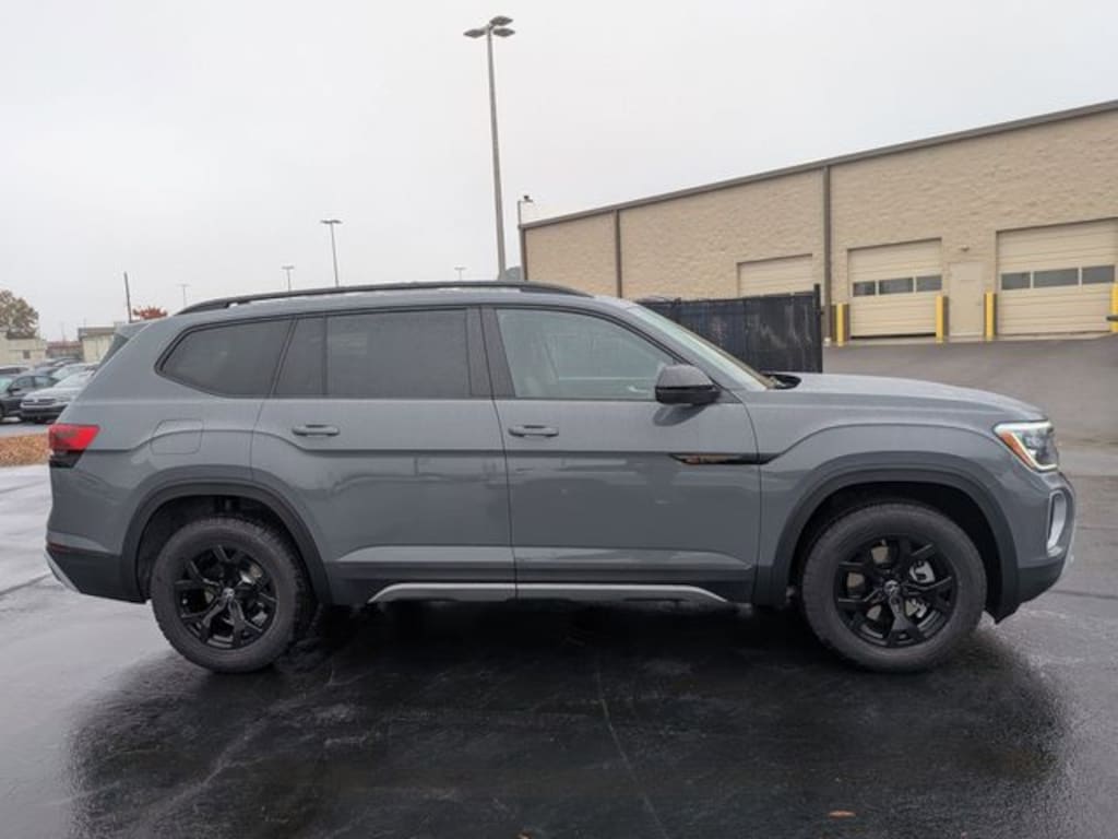 New 2026 Volkswagen Atlas 2.0T Peak Edition SUV