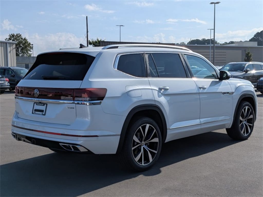 New 2026 Volkswagen Atlas 2.0T SEL Premium R-Line SUV