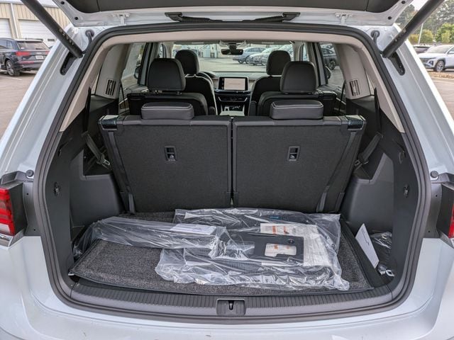 2026 Volkswagen Atlas SE w/Tech - Photo 32