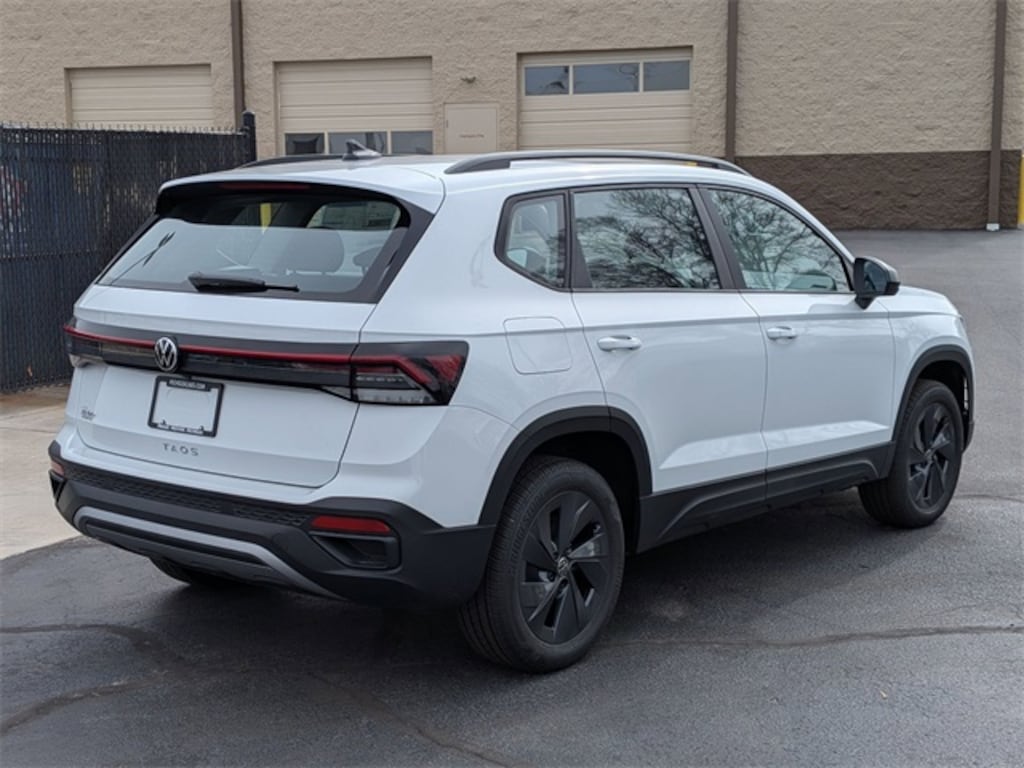 New 2026 Volkswagen Taos 1.5T S SUV