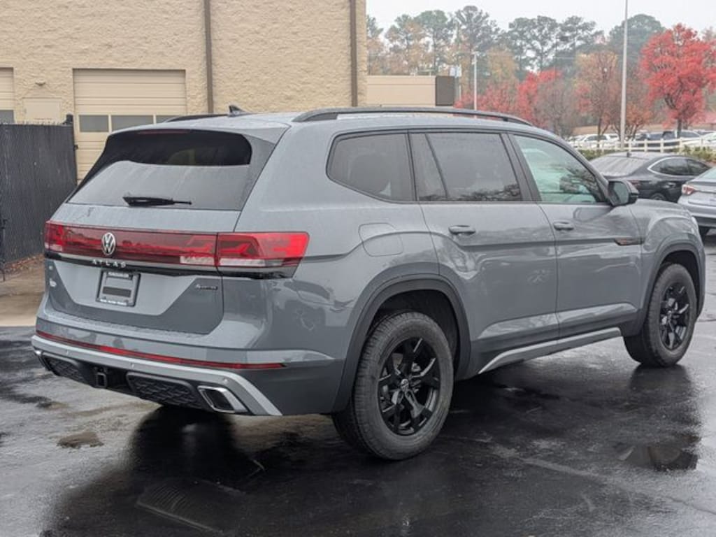 New 2026 Volkswagen Atlas 2.0T Peak Edition SUV