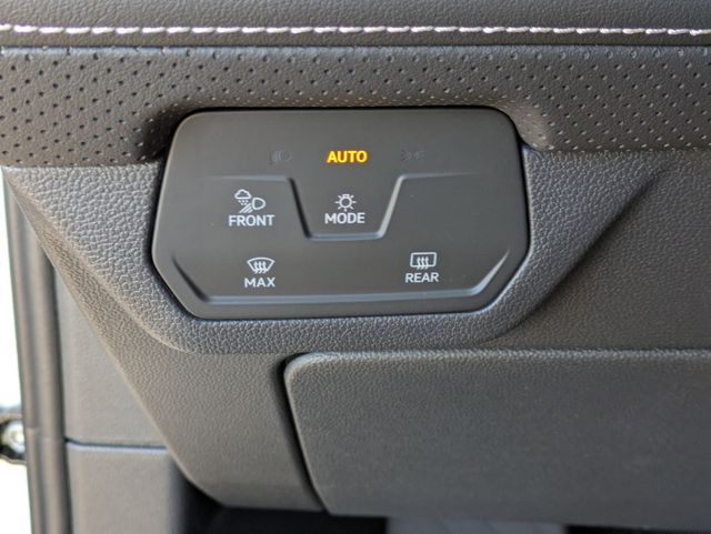 2026 Volkswagen Atlas SE w/Tech - Photo 14