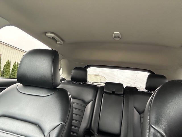 2024 Ford Edge SEL - Photo 16