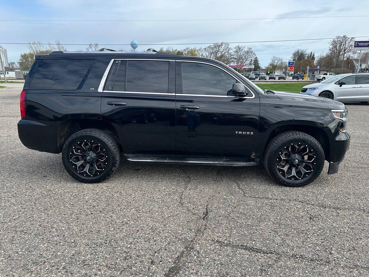 Used 2015 Chevrolet Tahoe LT with VIN 1GNSKBKC0FR175656 for sale in Pigeon, MI